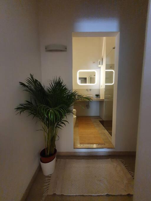 Daisy Apartment - City Center La Spezia Exterior foto